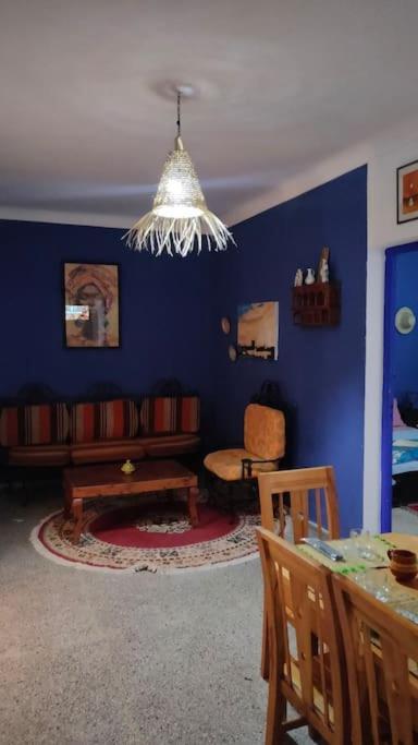 J Appartement *